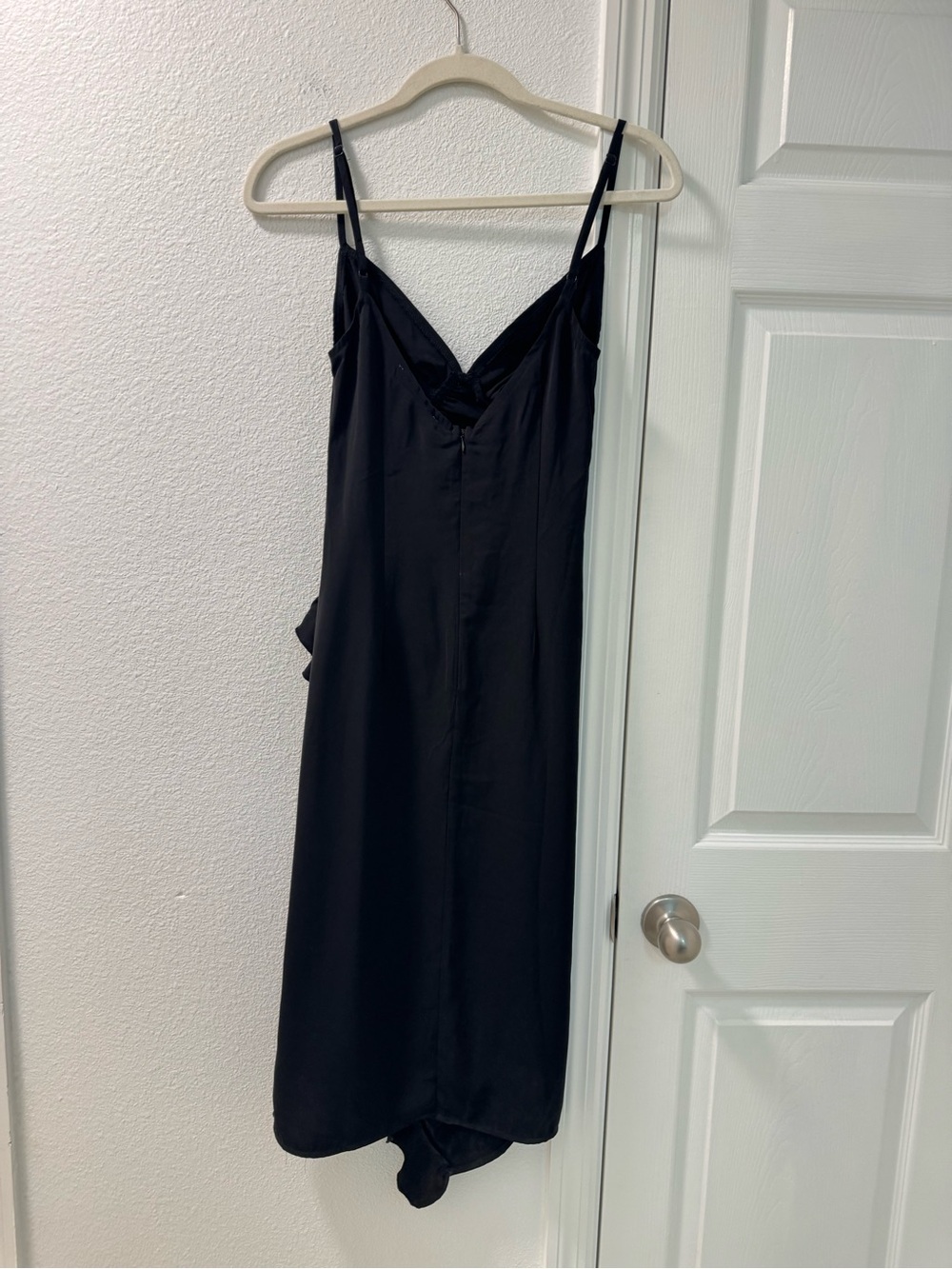 Revolve More to come Natasha dress ruffles asymmetrical midi dress size S black - Picture 4 of 7
